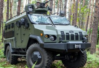 Минобороны презентовало новый военный автомобиль «Новатор»