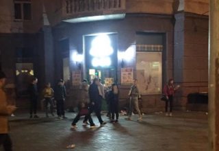 В центре Киева группа детей ограбила магазин