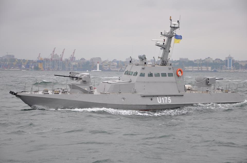 Россия захватила три катера ВМС Украины