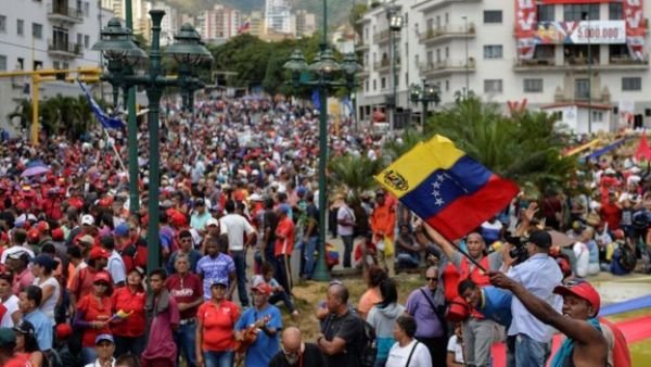 Посольство США в Венесуэле объявило, что 24 января не будет выдавать визы