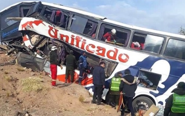 СМИ: в Боливии 24 человека погибли в ДТП с участием автобуса