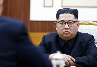 Ким Чен Ын может посетить посольство КНДР в Ханое