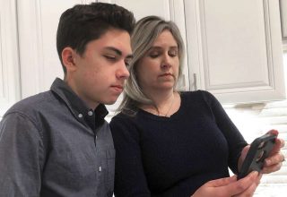 Apple выплатит вознаграждение школьнику, обнаружившему ошибку в FaceTime