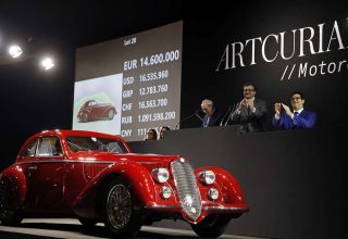 Alfa Romeo 1939 года продали на аукционе в Париже за €16,7 млн