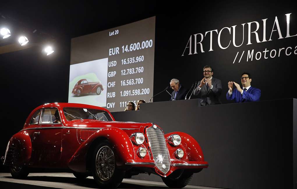 Alfa Romeo 1939 года продали на аукционе в Париже за €16,7 млн