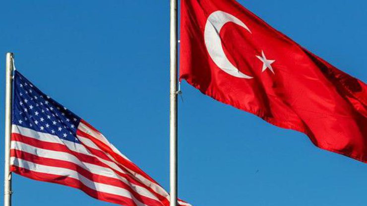 В Турции арестовали сотрудника консульства США за продажу поддельного паспорта сирийцу