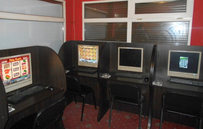 В Каменском закрыли 2 нелегальных казино