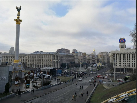 В центре Киева уже собираются сотни людей. Протесты на Майдане