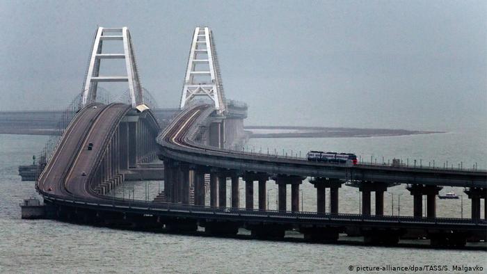 Украина открыла уголовное дело из-за запуска поезда по Крымскому мосту