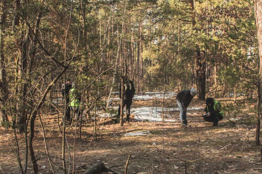 В Киеве в лесу нашли тело без вести пропавшего подростка