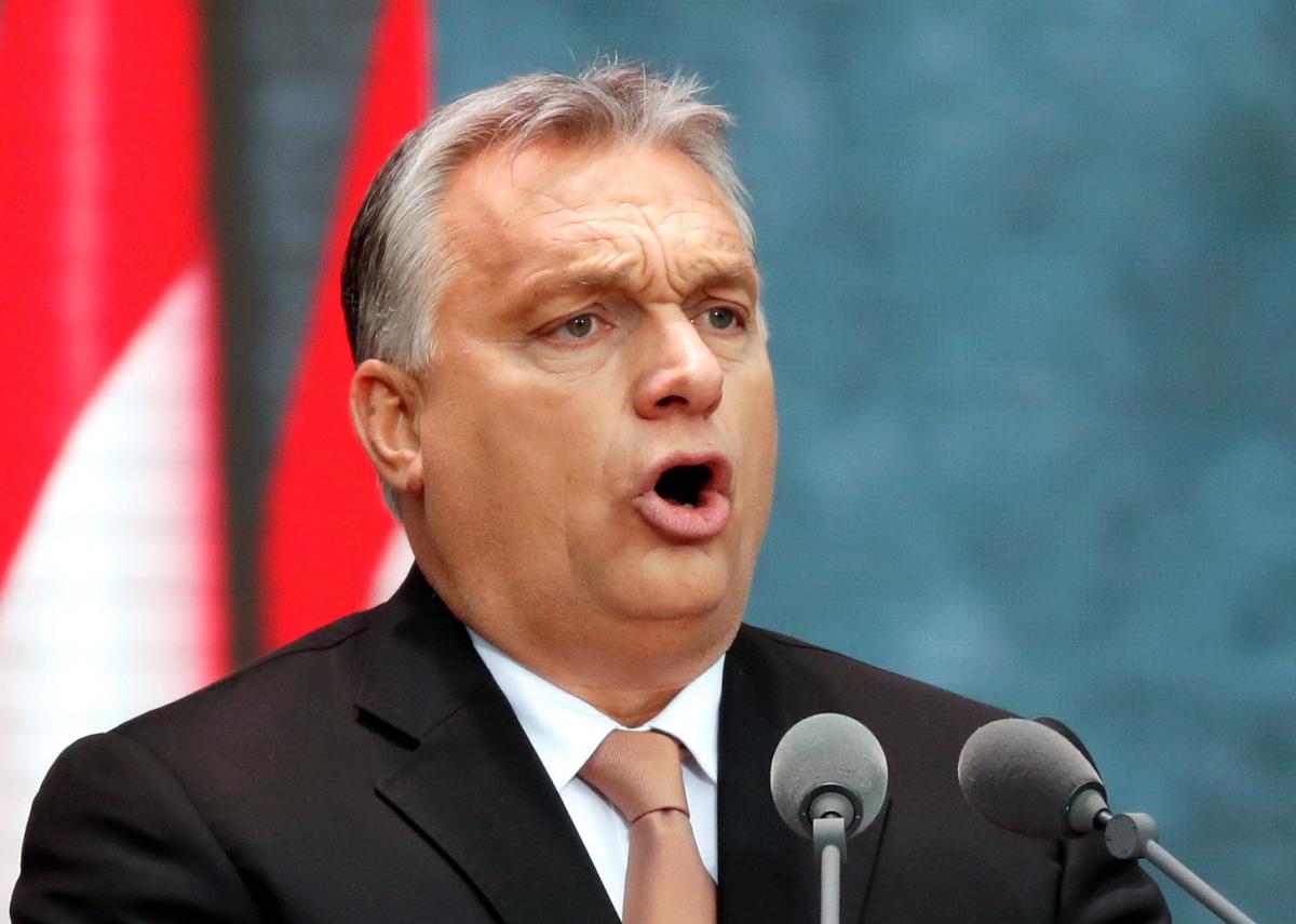 Премьер-министр Венгрии Виктор Орбан заявил, что руководство его страны ждет личной встречи с президентом Украины Владимиром Зеленски