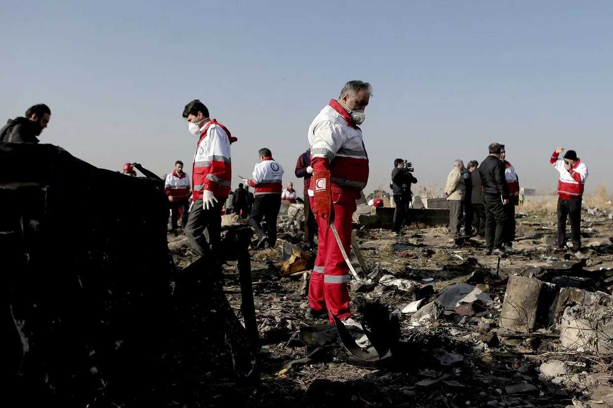 Киев выплатит по 8300 долларов семьям украинцев, погибших при авиакатастрофе в Иране