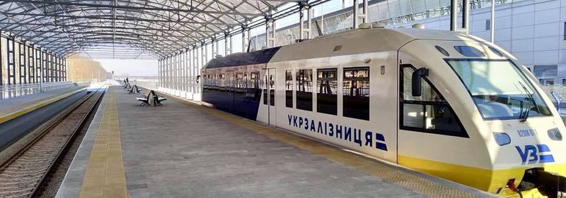 Новый дизельный поезд Киев-Борисполь сломался по пути в аэропорт