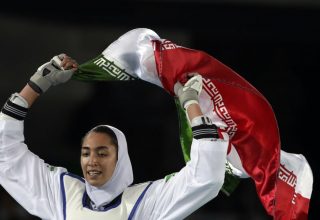 Единственная иранская олимпийская медалистка уехала из страны