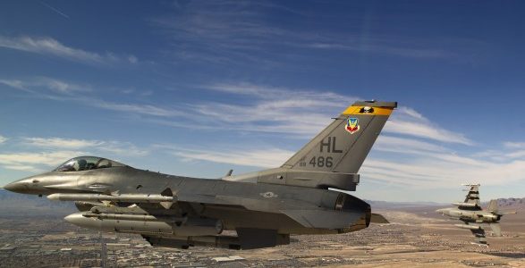 В США разбился истребитель F-16, есть погибший