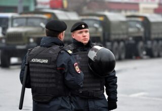 В Санкт-Петербурге мужчина захватил в заложники детей