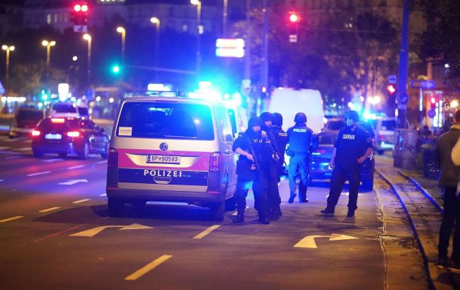 Теракт в Вене, 7 погибших, 4 террориста задержаны: видео