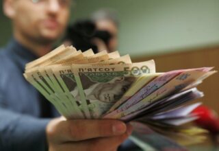Украинцам, потерявшим работу, выдадут деньги на открытие собственного бизнеса
