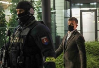 В Словакии по обвинению в коррупции задержан миллиардер