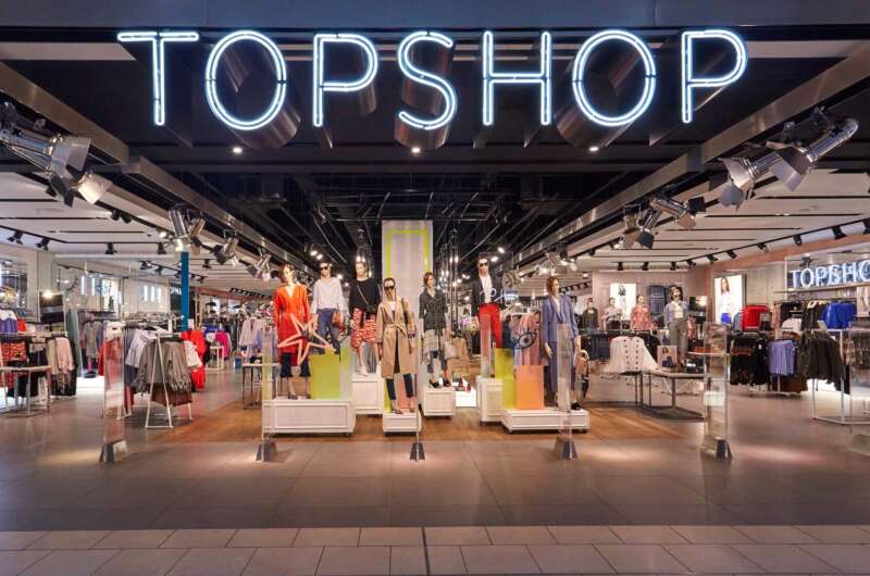 Владелец бренда одежды Topshop обанкротился