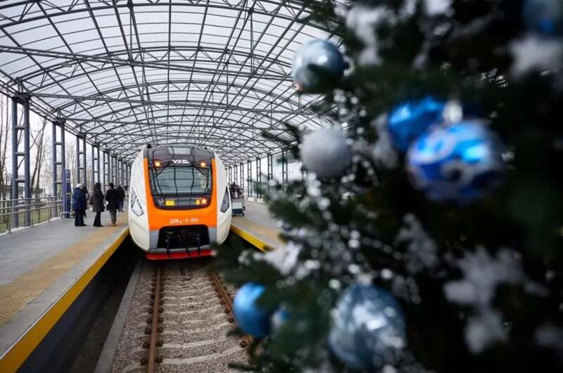 На зимние праздники украинцы купили уже больше 130 тыс. билетов на поезда
