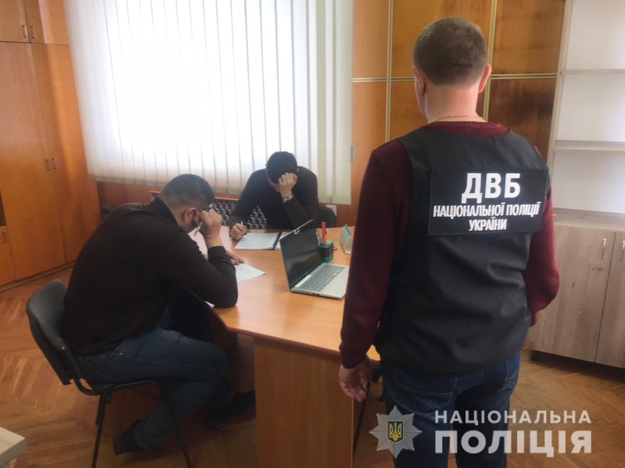 Троим правоохранителям из Волынской области вручено сообщение о подозрении за превышении служебных полномочий