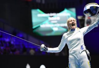 Украинская спортсменка Елена Кривицкая выиграла золото по фехтованию на олимпийских играх в Мадриде