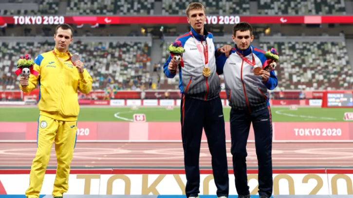 Украинский легкоатлет Игорь Цветов отказался от совместного фото с российскими спортсменами