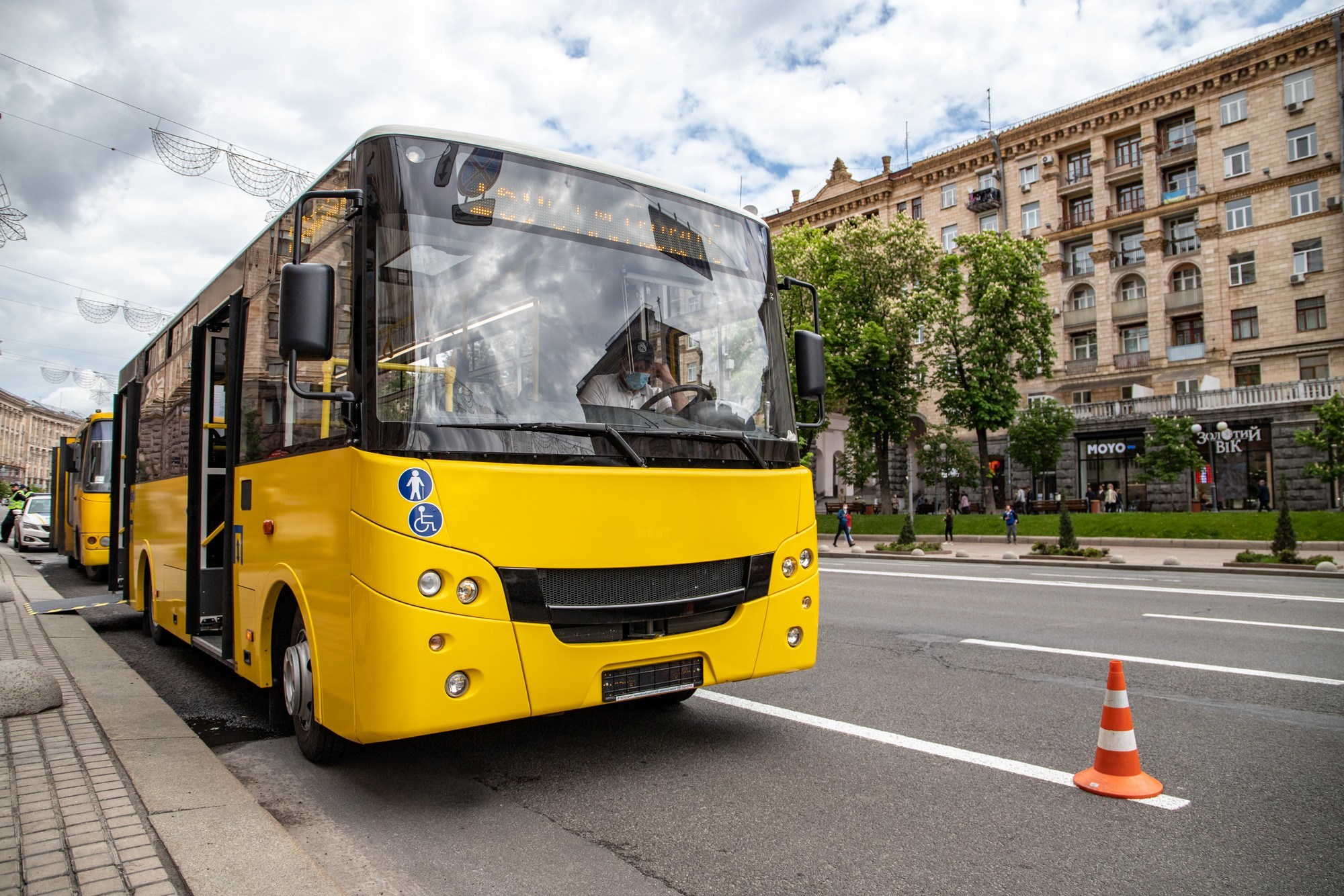 Для полной замены всех столичных маршруток на автобусы нужно не менее 15 миллиардов гривен