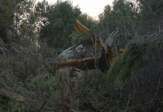 Во время ликвидации лесных пожаров в Греции, потерпел крушение пожарный самолёт Petzetel
