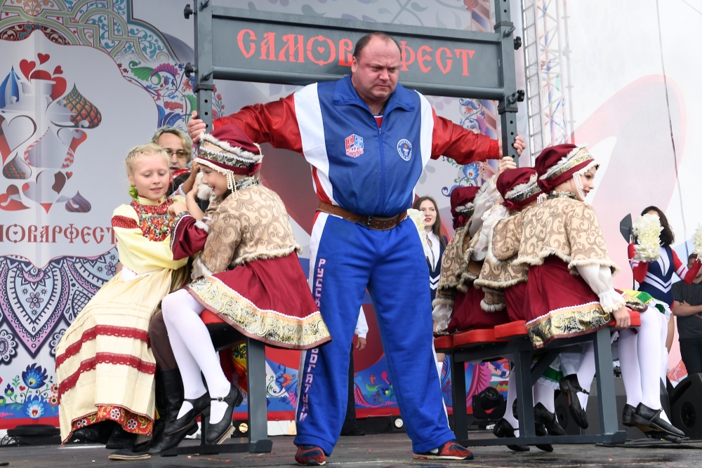 Российский спортсмен из Книги рекордов Гиннесса обманул несколько семей почти на миллион рублей