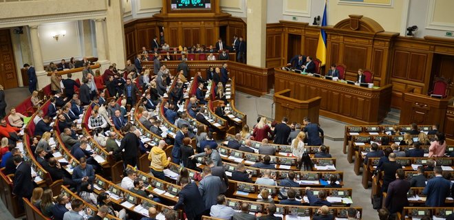 ВРУ Украины приняла закон о выделении 800 миллионов гривен для кислородных станций в больницах