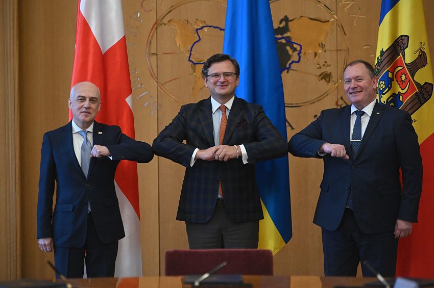 Украина будет в следующей волне расширения Европейского союза, — МИД