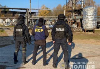 В Харькове полиция разоблачила подпольное производство горючего: изъята продукция и оборудование на 192 млн грн