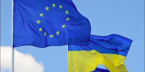 ЕС пока не готов назначить Украине дату вступления — Ринкевичс и Каллас