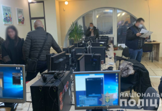 В Харьковской области полицейские прекратили мошенническую деятельность «колл-центра»
