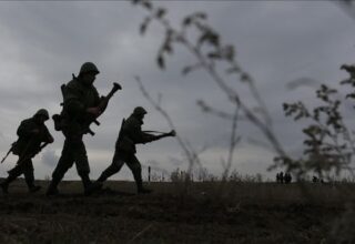 Франция предупредила Россию о «серьезных и стратегических последствиях» в случае нападения на Украину