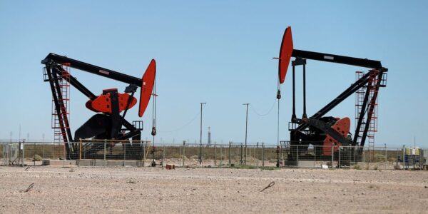 Цены на нефть отреагировали на новые атаки США на Иран