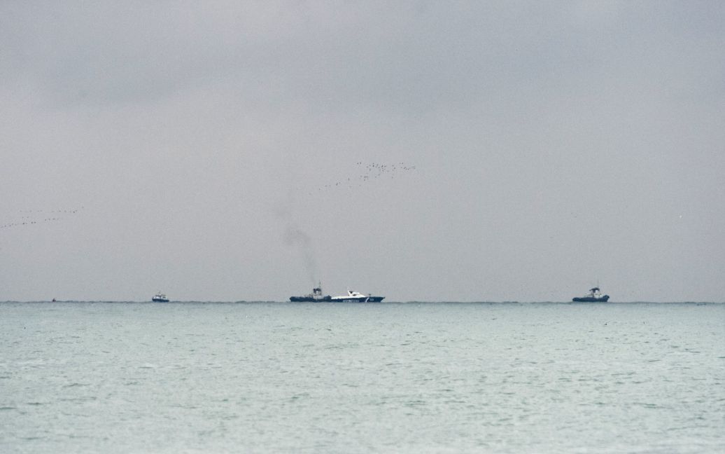 В Чёрном море на борту танкера с 700 тоннами мазута произошёл пожар
