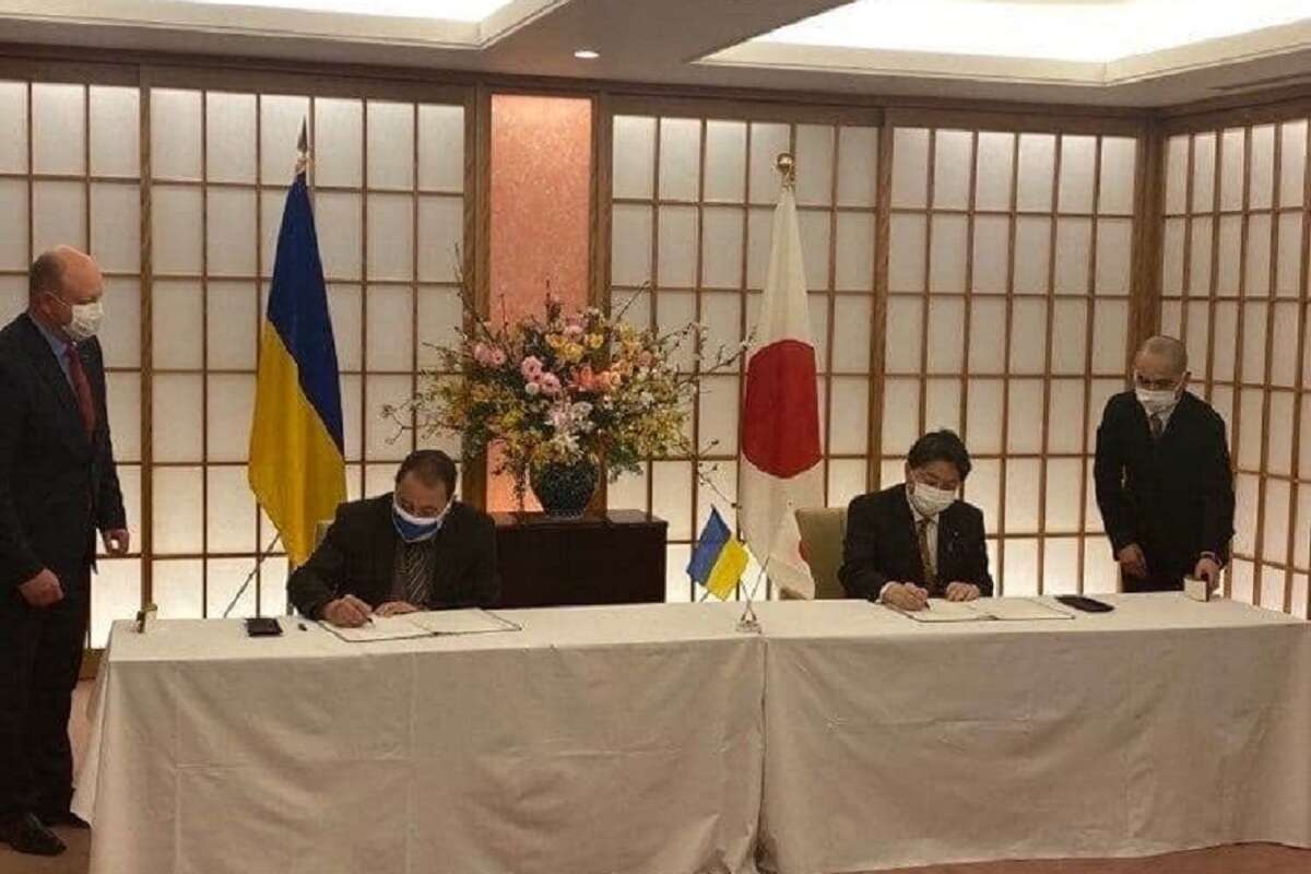 Япония передаст Украине защитное снаряжение для нужд армии