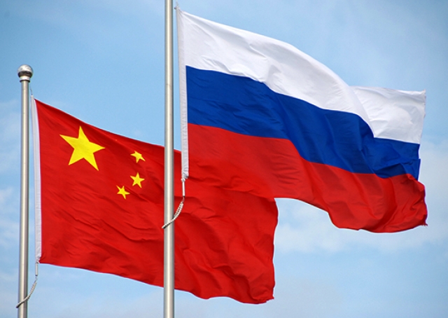 Китай поставляет в Россию оружие и бронежилеты — СМИ