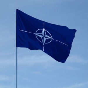 НАТО не направит в Украину свои войска и самолёты, — Йенс Столтенберг