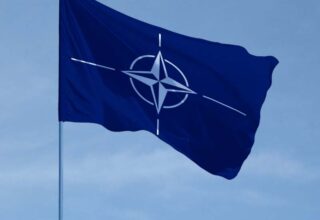 НАТО не направить в Україну свої війська та літаки, – Йєнс Столтенберг
