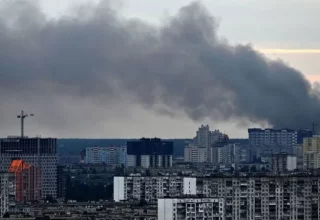 В Киеве обстреляли Дарницкий вагоноремонтный завод