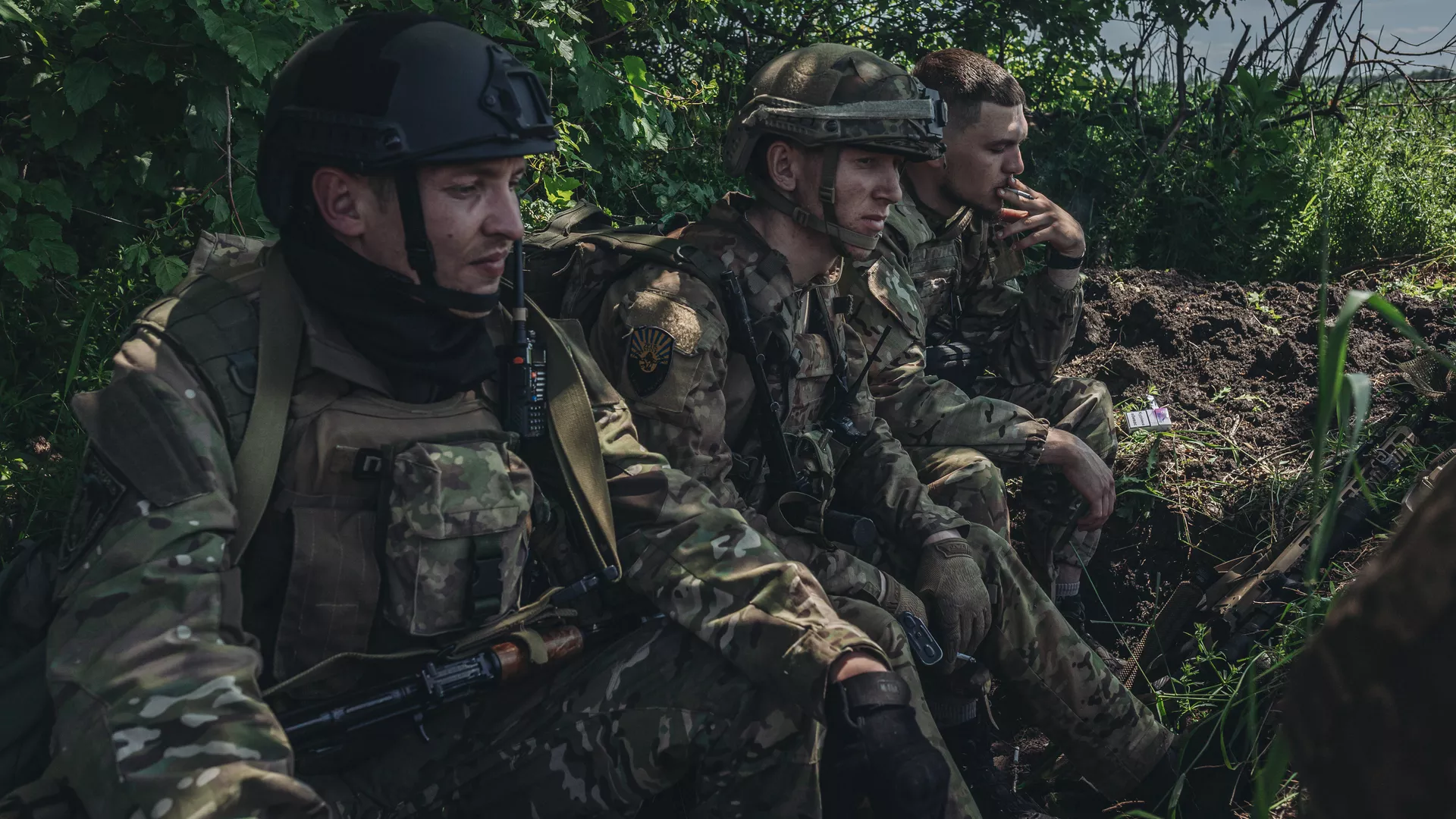 В Украине 35% мужчин, годных к военной службе, готовы к отправке,- опрос