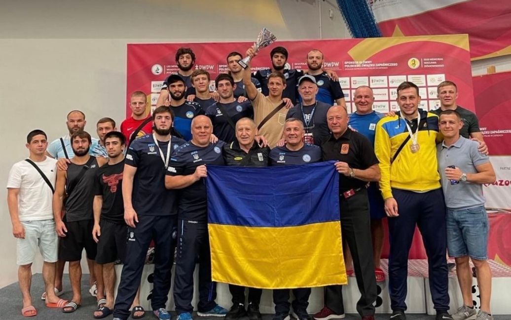 Украина завоевала 18 наград на международном турнире по борьбе в Польше