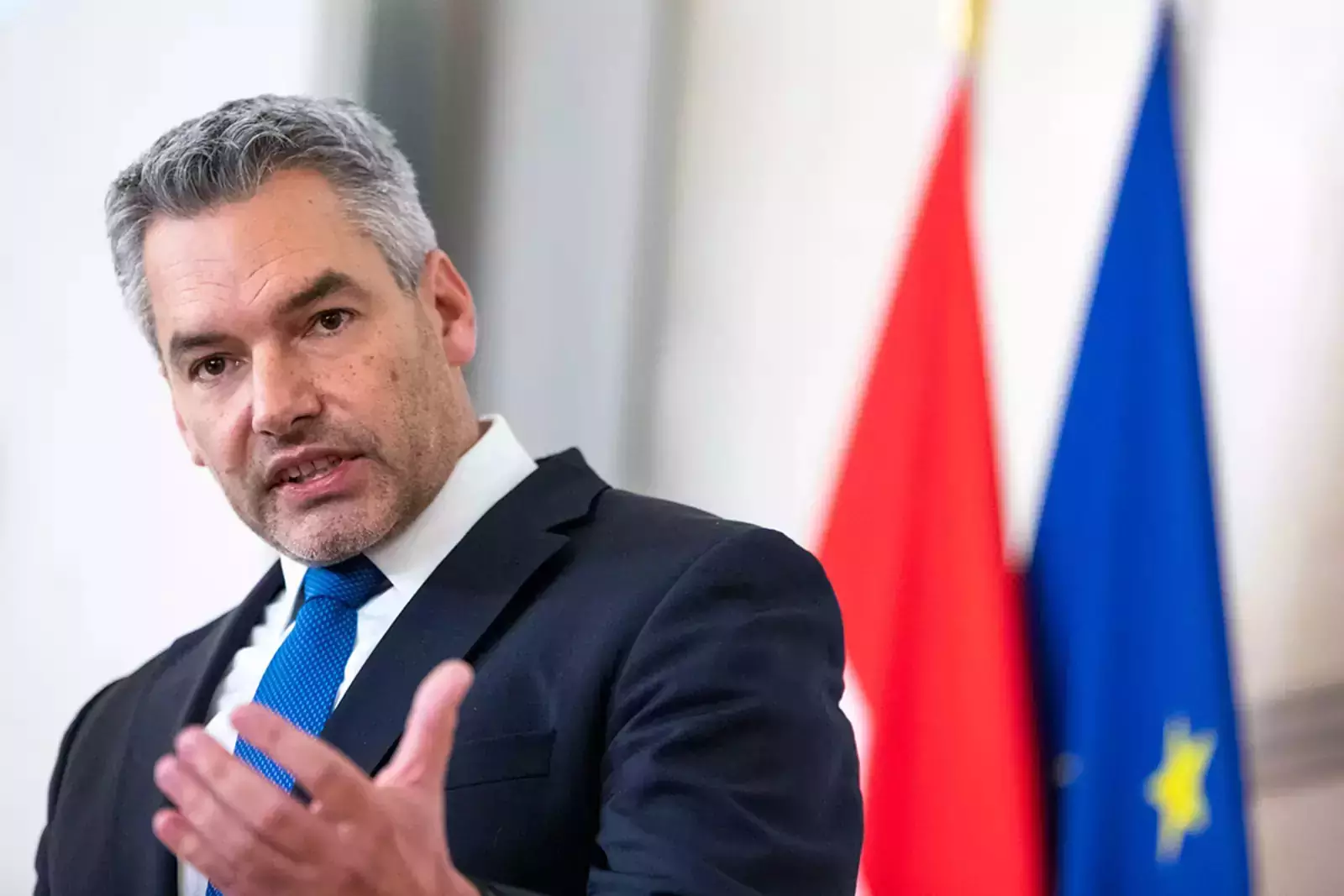 Канцлер Австрии предупредил Европу о последствиях эмбарго на российский газ