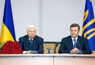 ЕС не продлил санкции против Януковича, Пшонки и их сыновей за хищение госсредств
