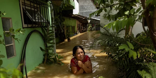 Супертайфун Noru обрушился на Филиппины и Вьетнам