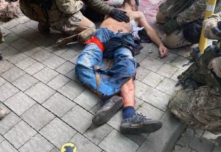 Убил полицейского в Черновцах: задержанный стрелок скончался